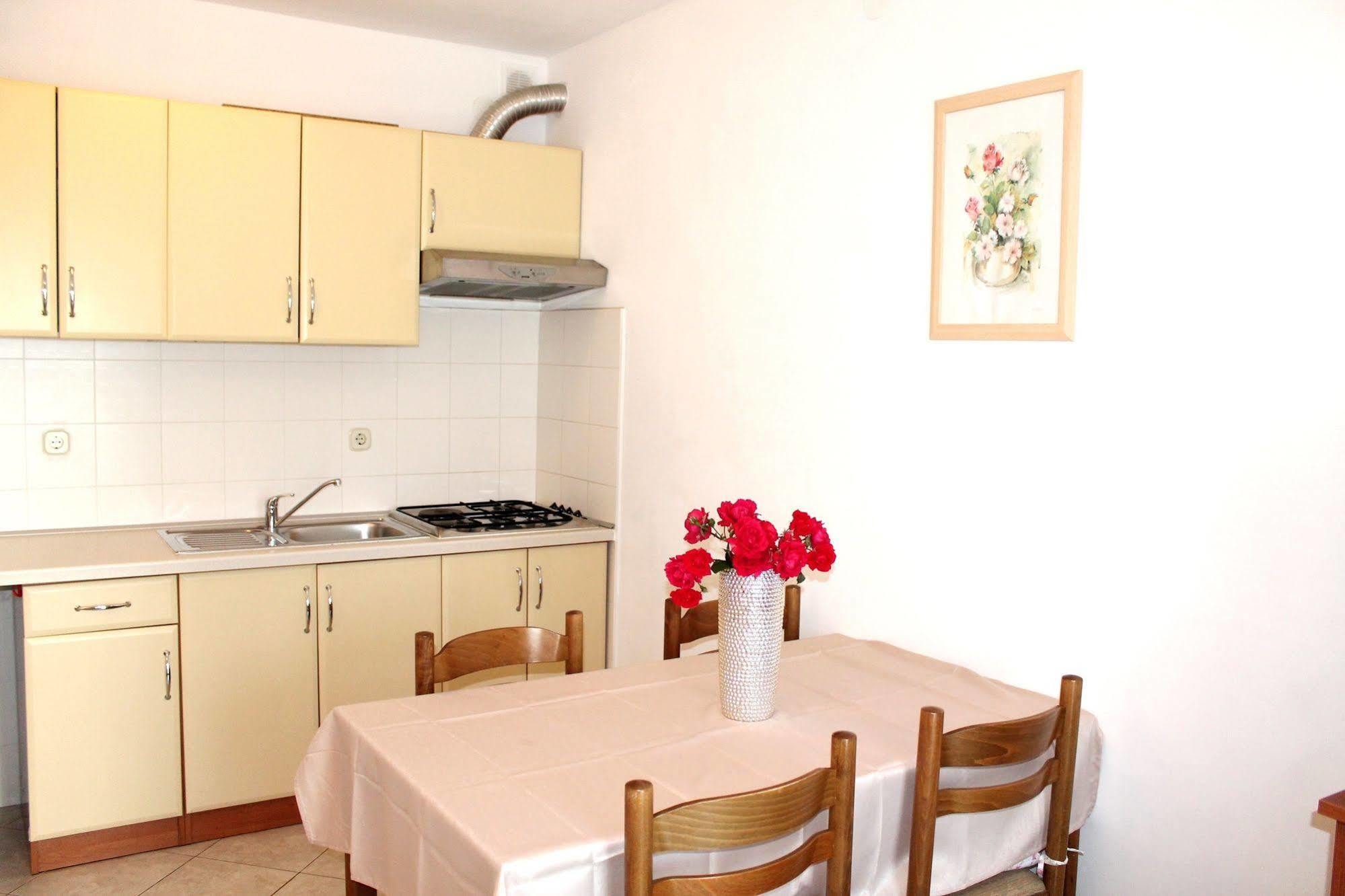 Apartments Vanda Rovinj Bagian luar foto